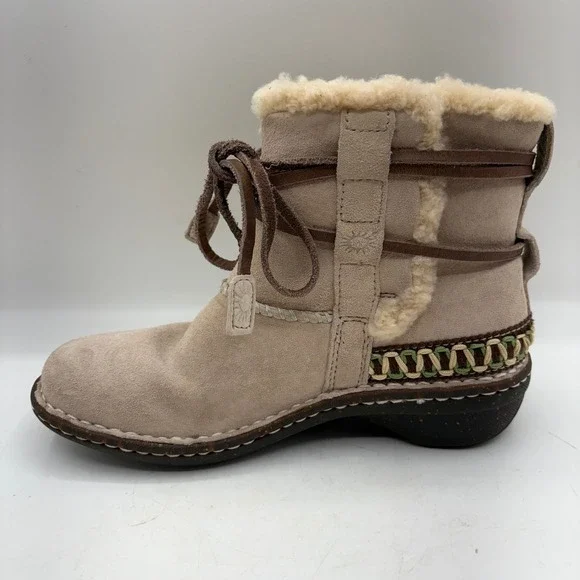 UGG Australia Cove Suede Shearling Lined Short Ankle Boots Womens Size 5